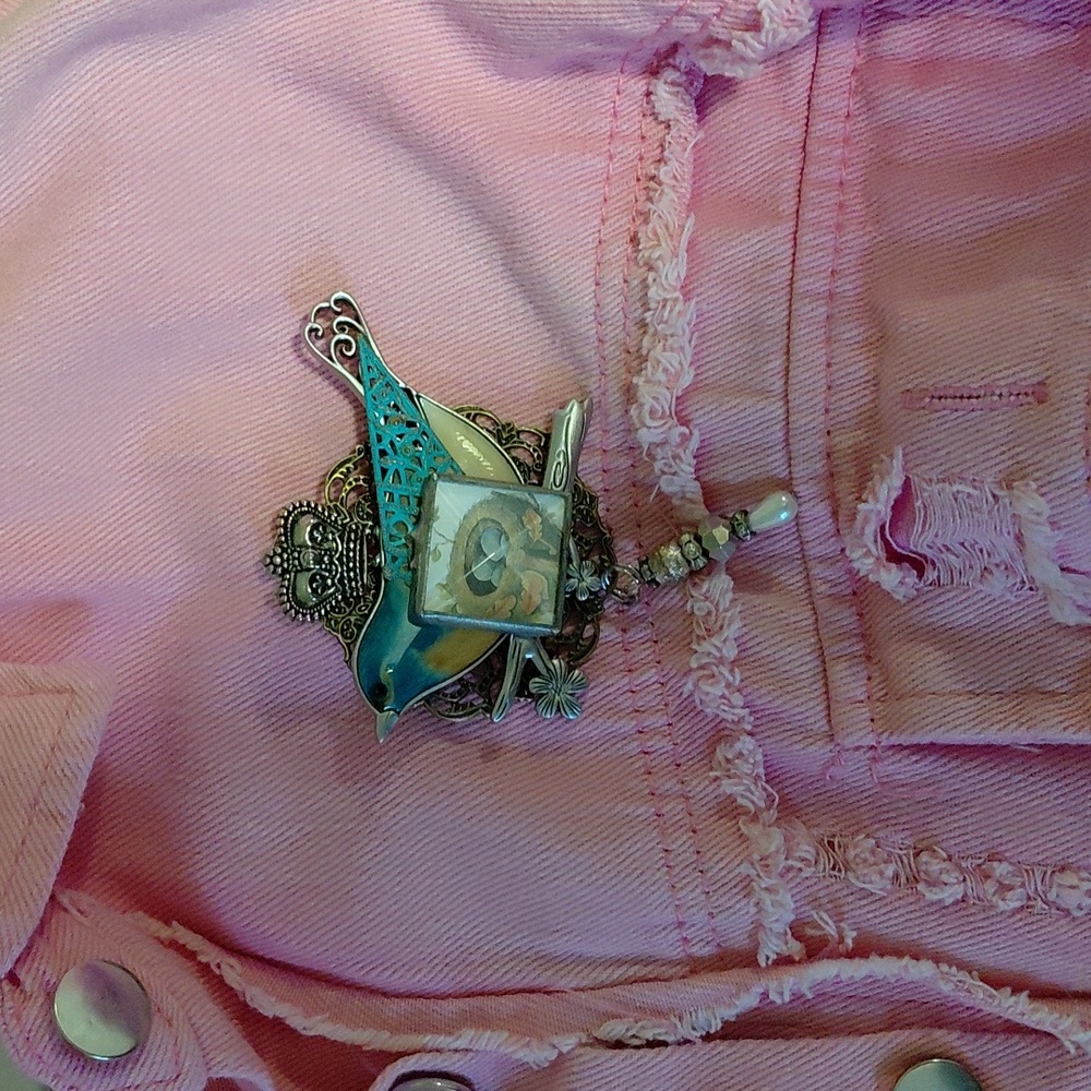 Artisan Bird Brooch - Picture 2 of 6